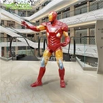 아이언 맨 동상